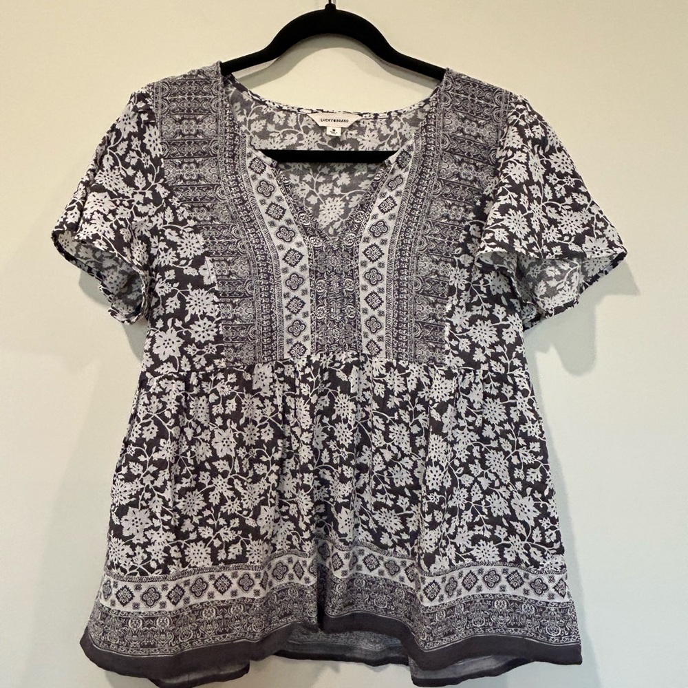 Lucky Brand White & Gray Printed V-Neck Peplum Tunic
